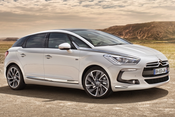Výjimečný a luxusní Citroën DS5.