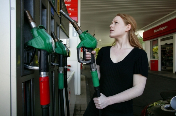 Profit nabízí žebříček nejoblíbenějších benzinových pump u nás. Profit nabízí žebříček nejoblíbenějších benzinových pump u nás.