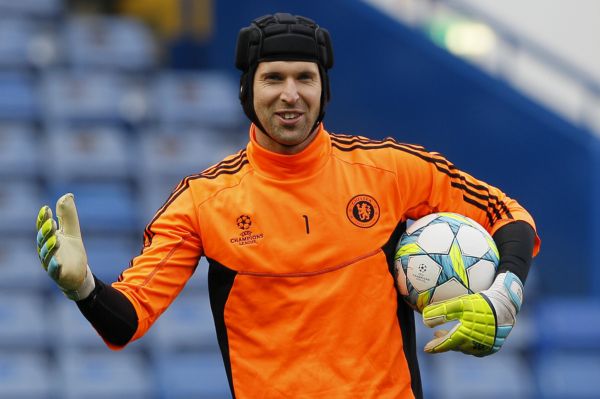 Petr Čech vychytal v londýnském derby čisté konto.