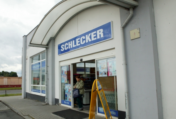 Drogerie Schlecker. Drogerie Schlecker.