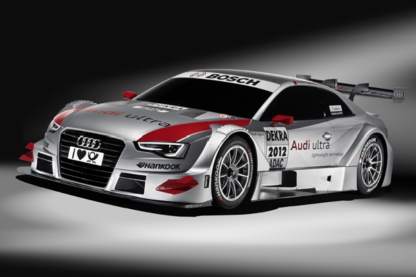 Audi A5 DTM je připraveno ke startu.