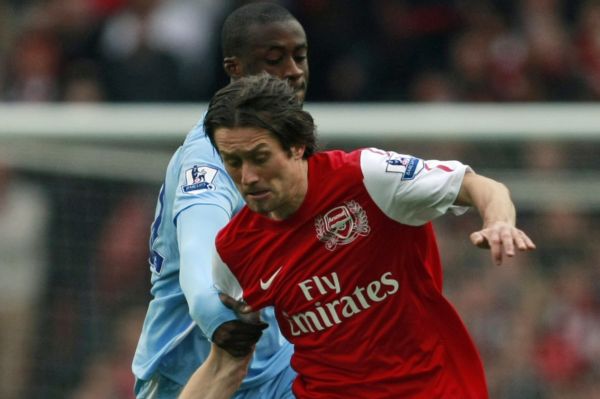Tomáš Rosický v dresu Arsenalu omládl.