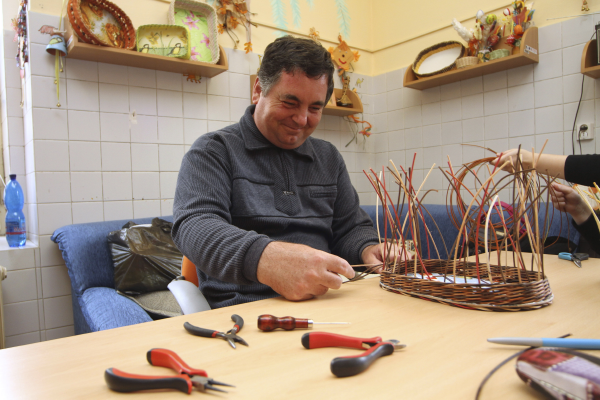 Obtížnost práce se musí přizpůsobit možnostem zdravotně postižených. Obtížnost práce se musí přizpůsobit možnostem zdravotně postižených.