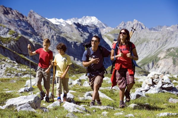 Sportovní turisté se pojišťují víc než ti, co jezdí za nákupy.