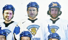 Tvář Anderse Breivika (uprostřed) zve na světový šampionát.