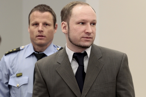 Norský masový vrah Anders Breivik. Norský masový vrah Anders Breivik.