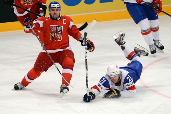 Tomáš Plekanec (vlevo) v utkání s Norskem. Tomáš Plekanec (vlevo) v utkání s Norskem.