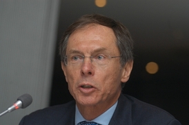Jan Švejnar.