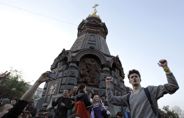 Přívrženci opozice protestovali v Moskvě proti Putinově a Medveděvově režimu.