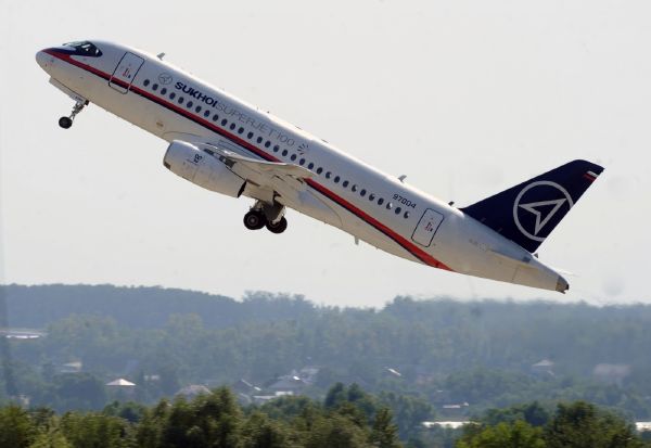 Suchoj Superjet S-100.