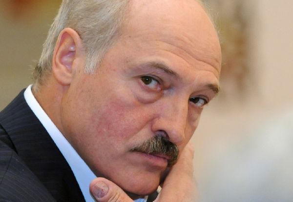 V Bělorusku u většiny obyvatel stále velmi oblíbený Lukašenko. V Bělorusku u většiny obyvatel stále velmi oblíbený Lukašenko.