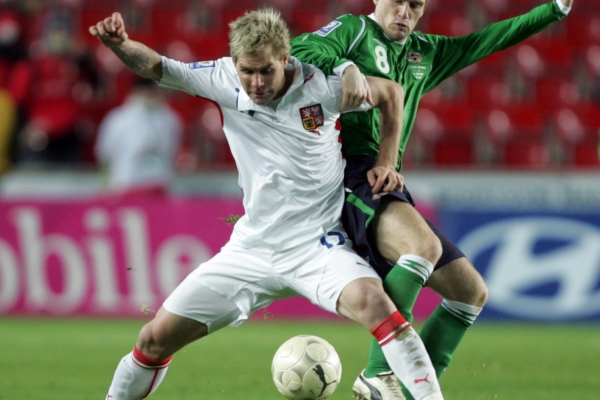 Tomáš Hubschman (v bílém) v českém reprezentačním dresu. Tomáš Hubschman (v bílém) v českém reprezentačním dresu.
