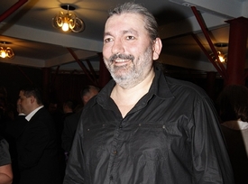 Daniel Hůlka na premiéře muzikálu Bídníci.