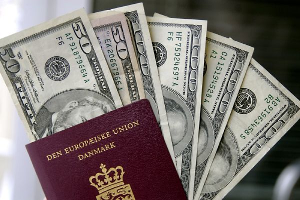 Chceme vaše peníze. Chceme vaše peníze.