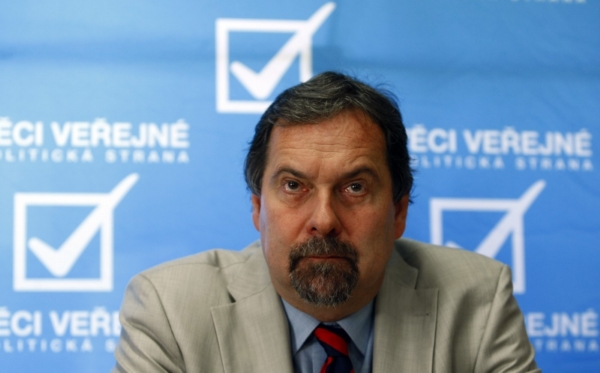 Předseda VV Radek John svůj post v červnu možná už obhajovat nebude.