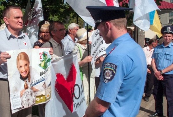 Lidé žádali propuštění bývalé ukrajinské premiérky Julije Tymošenkové.