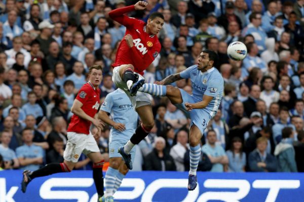 O vítězi trofeje rozhodne až poslední kolo. Mnohem blíž k ní má Manchester City.