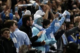 Zbarví se Manchester do modré barvy?