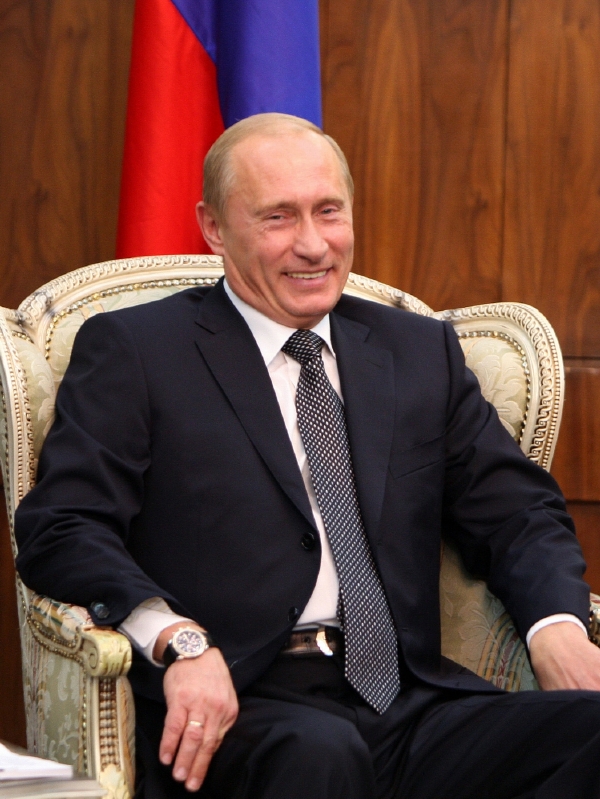Vyšetřování nařídil tehdejší prezident Medveděv. Dnes už je zpátky v sedle Vladimir Putin.