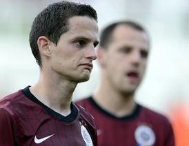 Mario Holek (vlevo) a kapitán Sparty Marek Matějovský.