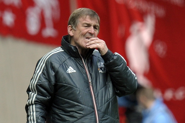 Trenér Kenny Dalglish na lavičce Liverpoolu skončil.