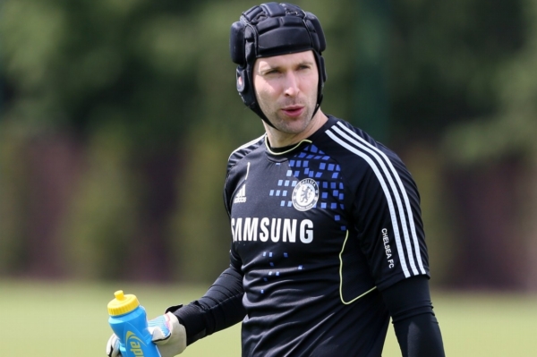 Petr Čech na posledním tréninku v Londýně před odletem Chelsea na finále Ligy mistrů do Mnichova.