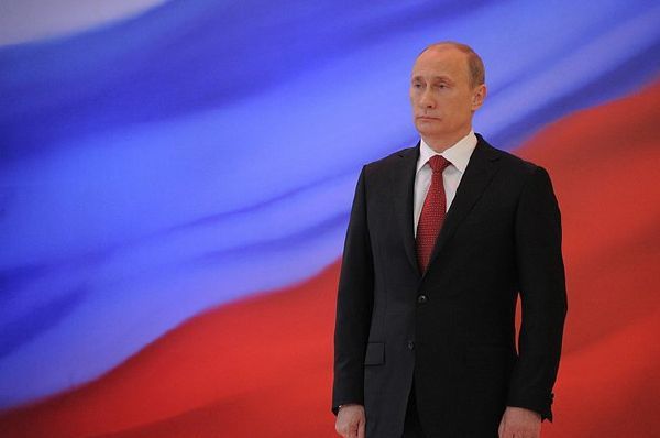 Putin při prezidentské inauguraci.