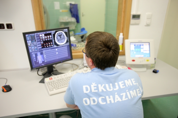 Během protestů s názvem Děkujeme, odcházíme dávali lékaři hromadně výpovědi. Během protestů s názvem Děkujeme, odcházíme dávali lékaři hromadně výpovědi.