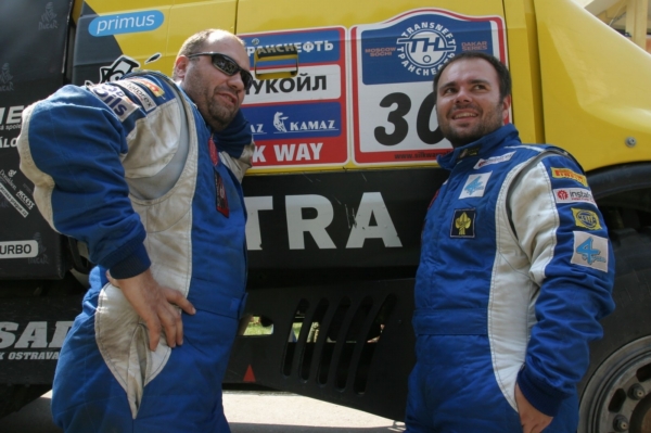 Aleš Loprais a navigátor Jaroslav Miškolci na loňské Sil Way rallye.