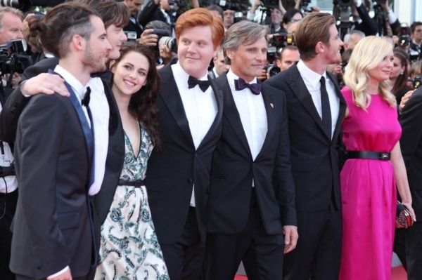 Hlavní představitelé filmu Na cestě při premiéře v Cannes.