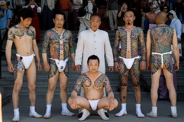 Tetování v Japonsku vyznává hlavně jakuza, a tak je společensky nevhodné.
