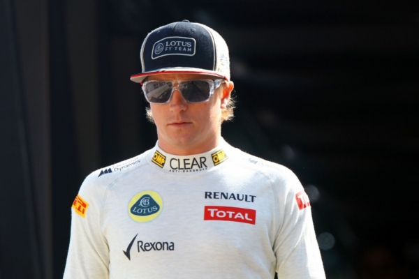 Kimi Räikkönen musí na rallye zapomenout.