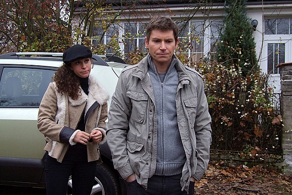 Hlavní role ve filmu Aplaus ztvárnili Marie Málková a David Švehlík.