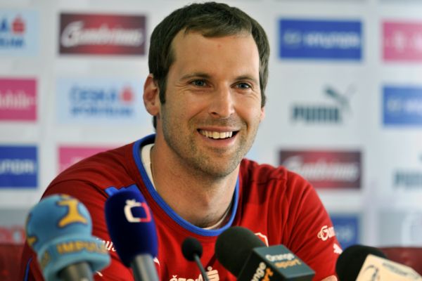 Petr Čech na tiskové konferenci. Petr Čech na tiskové konferenci.
