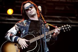 Rufus Wainwright přilákal milovníky libých melodií.