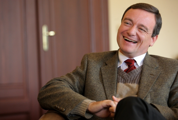 Poslanec zvolený za ČSSD David Rath. Poslanec zvolený za ČSSD David Rath.
