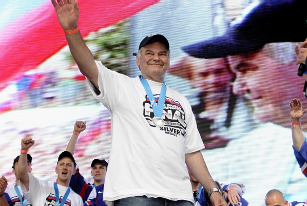 Trenér slovenské hokejové reprezentace Vladimír Vůjtek.