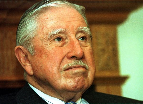 Augusto Pinochet, "chilský řezník", v roce 1999.