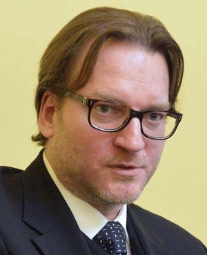 Advokát Adam Černý.