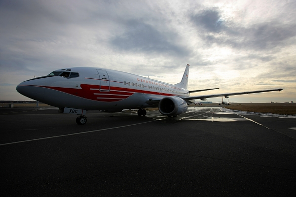 Jeden z posledních pěti letounů Boeing ve flotile ČSA, typ 737-500 v retro nátěru přezdívaný Cyril. Jeden z posledních pěti letounů Boeing ve flotile ČSA, typ 737-500 v retro nátěru přezdívaný Cyril.