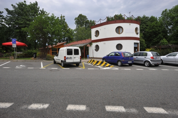Motorest U Rybiček na 42. kilometru dálnice D1.