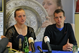 Petra Kvitová s přítelem, tenistou Adamem Pavláskem.