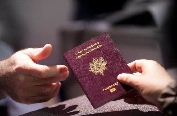 Opět s pasy a kontrolami v EU?