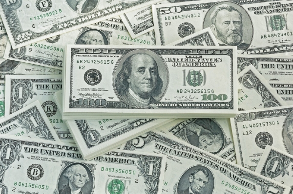 Schodek amerického federálního rozpočtu v květnu činil téměř 125 miliard USD (ilustrační foto). Schodek amerického federálního rozpočtu v květnu činil téměř 125 miliard USD (ilustrační foto).