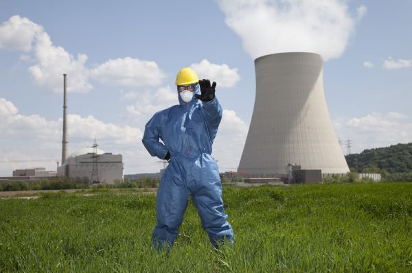Nesahejte nám na jádro. Na snímku elektrárna Isar v Bavorsku. Nesahejte nám na jádro. Na snímku elektrárna Isar v Bavorsku.
