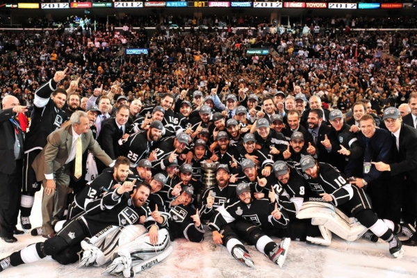 Hráči Kings, noví šampioni Stanley Cupu. Hráči Kings, noví šampioni Stanley Cupu.