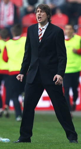 Bývalý hlavní trenér Martin Poustka u Slavie zůstává.