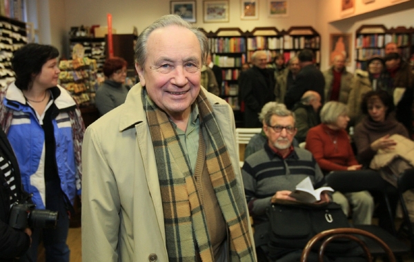 Disident Jaroslav Šabata zemřel.