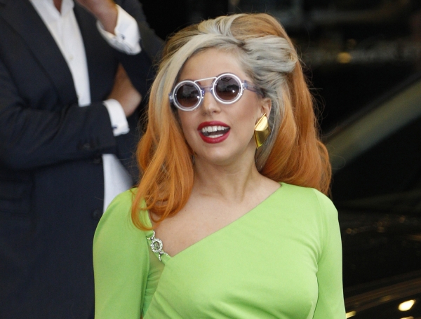 Lady Gaga představila nový parfém Fame. Lady Gaga představila nový parfém Fame.