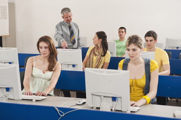 Společnost Cermat testy z informatiky už připravuje (ilustrační foto). Společnost Cermat testy z informatiky už připravuje (ilustrační foto).